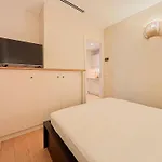 Appartamento Petit Cocon Au Coeur Du Vieux-nice, Wifi, Ac, 2pers Nizza