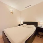 Petit Cocon Au Coeur Du Vieux-nice, Wifi, Ac, 2pers *