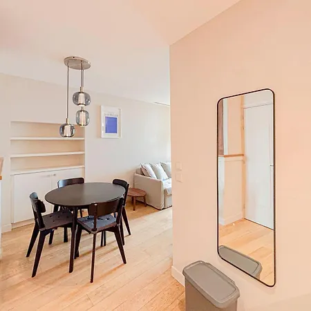 Petit Cocon Au Coeur Du Vieux-nice, Wifi, Ac, 2pers Apartment