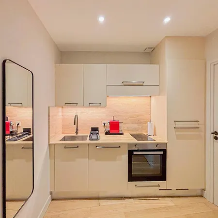 Petit Cocon Au Coeur Du Vieux-nice, Wifi, Ac, 2pers *