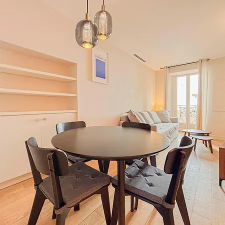 Petit Cocon Au Coeur Du Vieux-nice, Wifi, Ac, 2pers