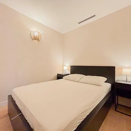 Petit Cocon Au Coeur Du Vieux-nice, Wifi, Ac, 2pers *